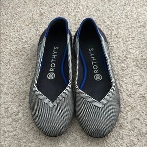 Rothy's Women's Black and Blue Flats